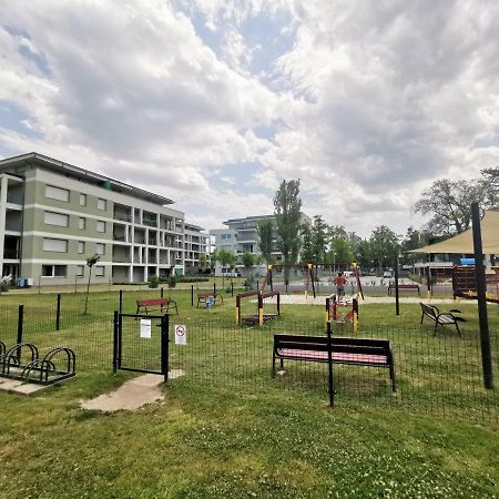 Vizpart Honved Apartman บาลาตอนแลลเล ภายนอก รูปภาพ