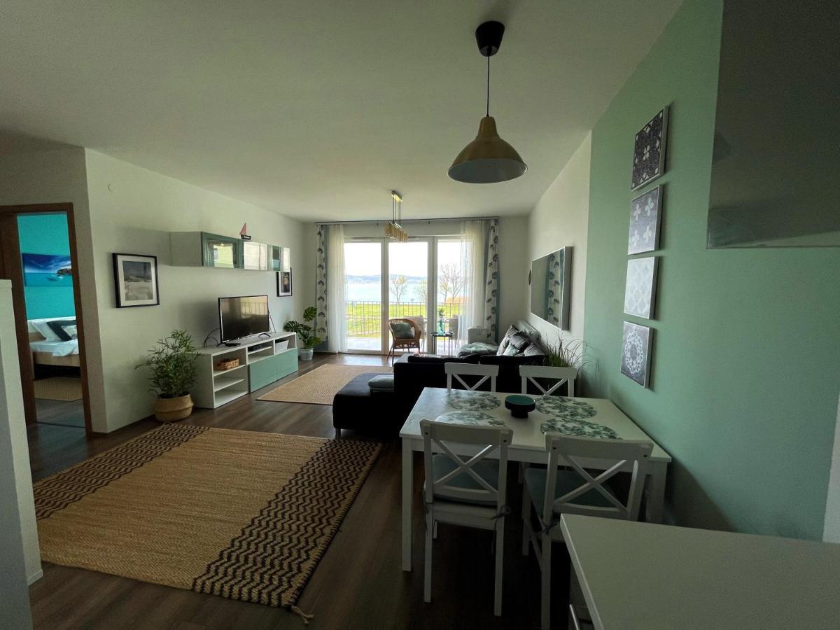Vizpart Honved Apartman บาลาตอนแลลเล ภายนอก รูปภาพ