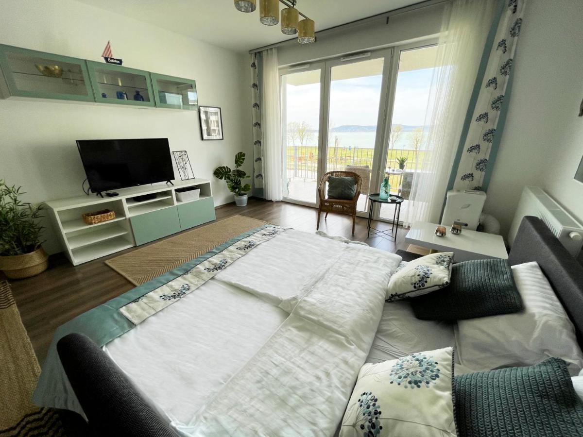 Vizpart Honved Apartman บาลาตอนแลลเล ภายนอก รูปภาพ