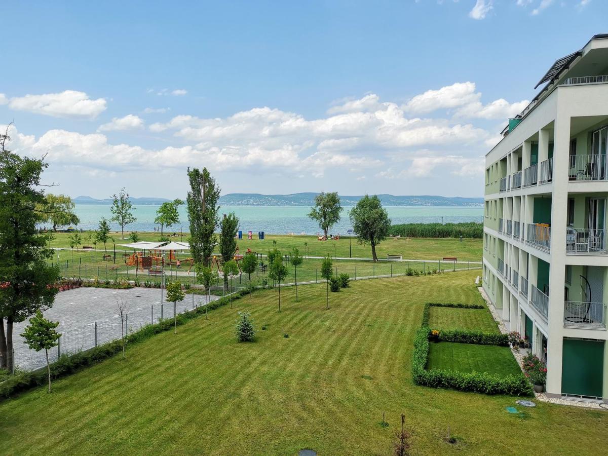Vizpart Honved Apartman บาลาตอนแลลเล ภายนอก รูปภาพ