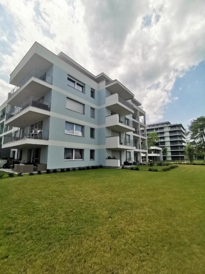 Vizpart Honved Apartman บาลาตอนแลลเล ภายนอก รูปภาพ